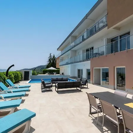 Mit Privatpool Fuer 10 Personen Ca 227 Qm In Poljane, Kvarner Bucht Gespanschaft Primorje-gorski *